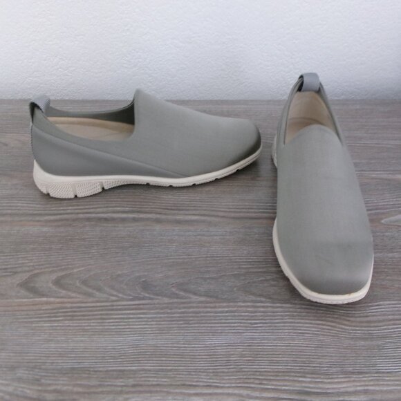 Trotters ULTIMA Slip On Sneakers Sage Grey Arch Support 8 Leather Stretch Fabric - Picture 1 of 15